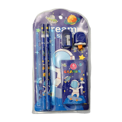 [GD] Stationery set with 2 wooden pencils, a ruler, a sharpener, a box with 6 mini crayons and a mini eraser with